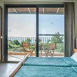 Villa Costa Mounda *
